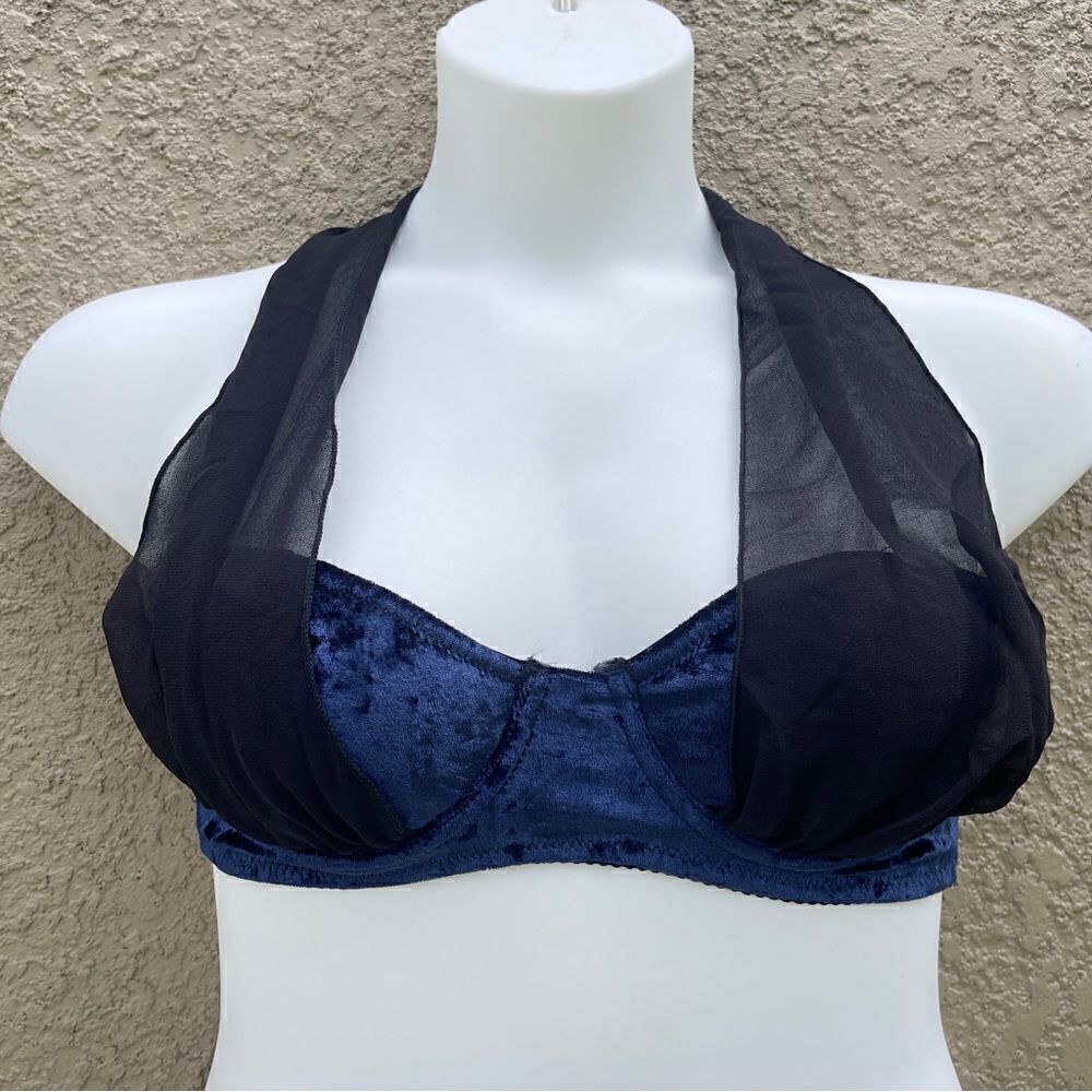 NWT Widow velvet under your spell halter bra Sz S